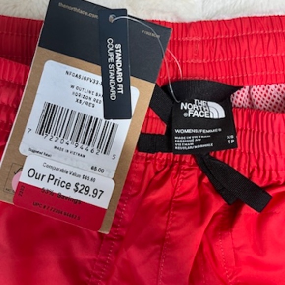Northface Red Shorts - Picture 4 of 4